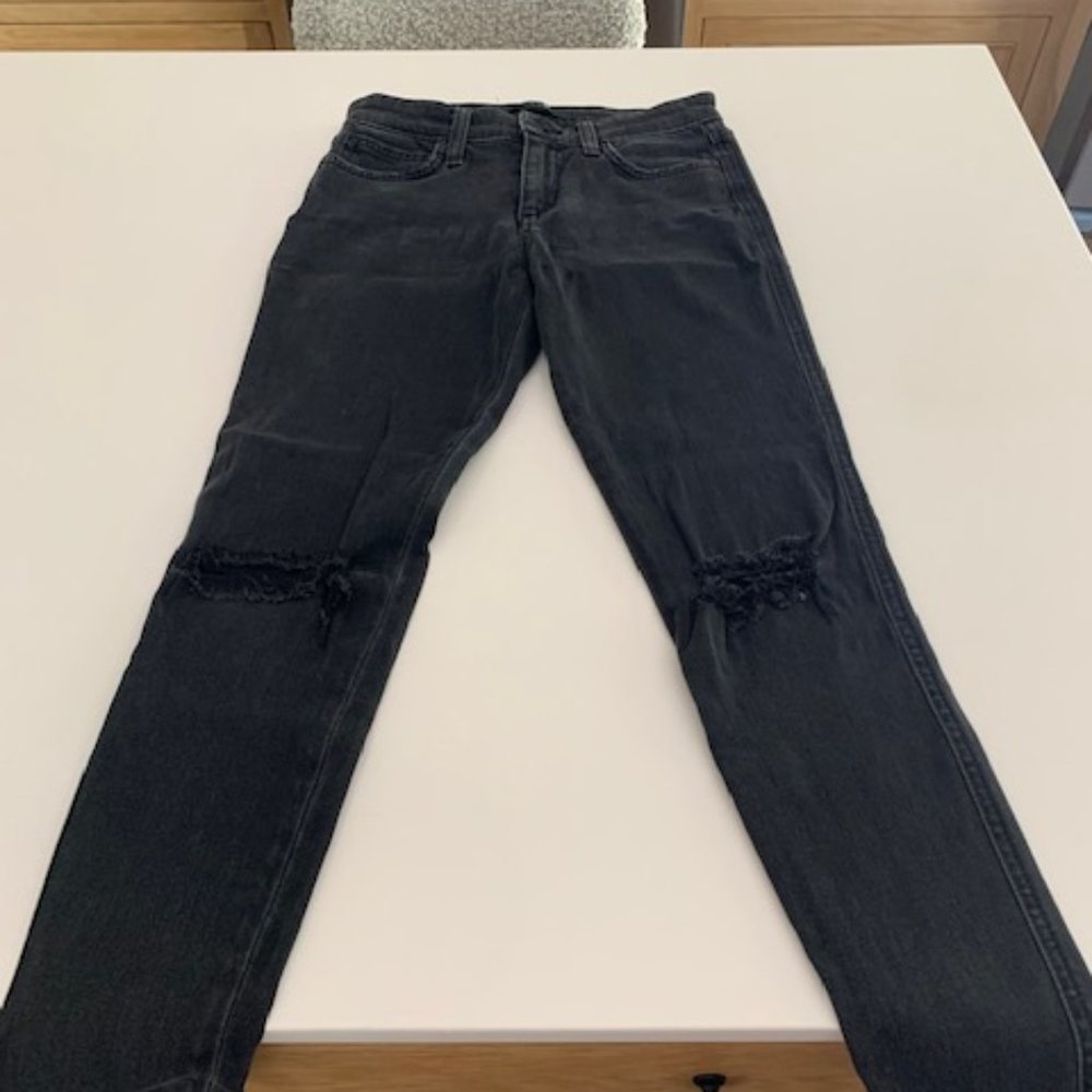 JOE"S JEANS. Size W-25.BLACK. PRE-OWNED